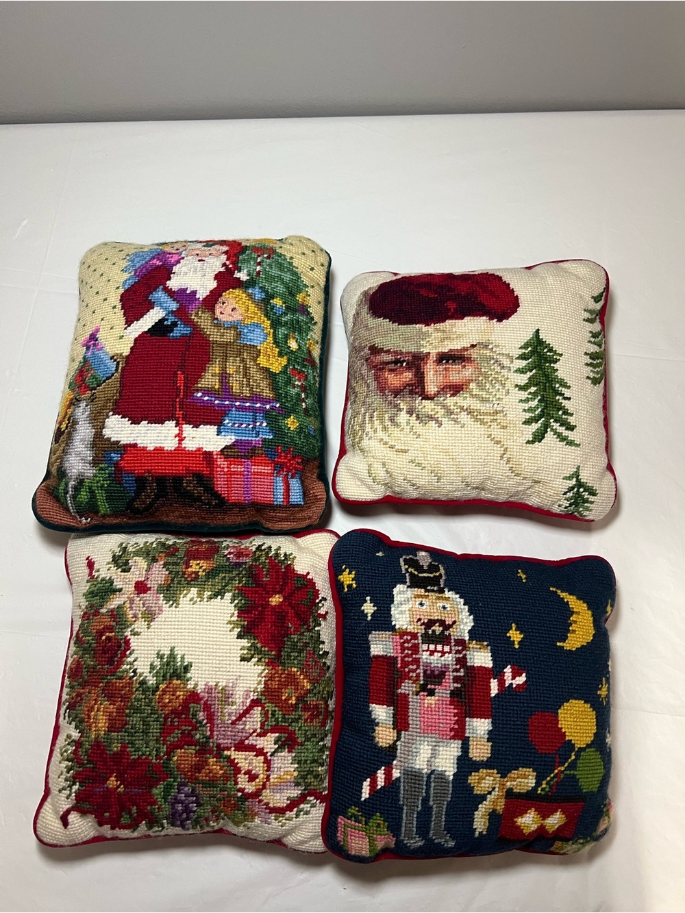 VTG Christmas Needlepoint Throw Pillows Lot